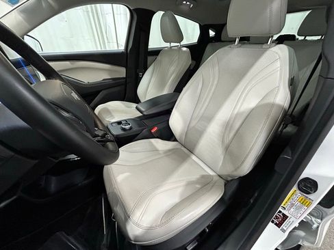 Used 2023 Ford Mustang Mach-E Premium image 15