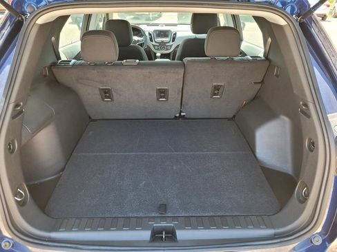 Used 2022 Chevrolet Equinox LS image 15