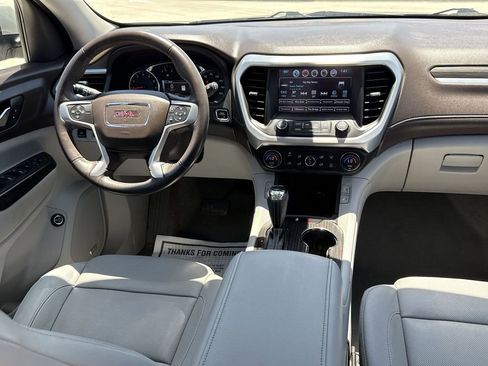 Used 2017 GMC Acadia SLT FWD image 19
