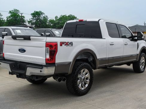Used 2019 Ford F250 Lariat w/ Chrome Package AWD/4WD image 12