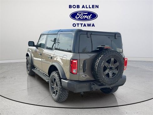 Used 2025 Ford Bronco Big Bend image 3