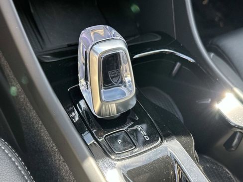 Certified 2026 Volvo XC40 B5 Ultra w/ Climate Package image 14