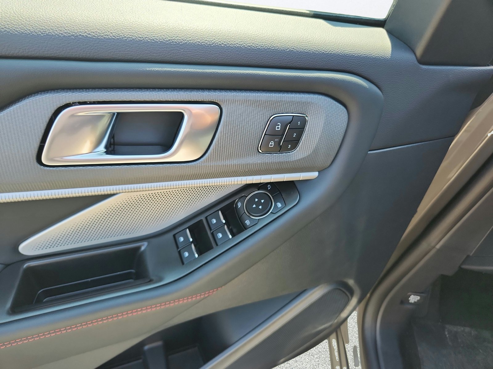 New 2026 Ford Explorer ST w/ Sun And Sound Package AWD/4WD image 23