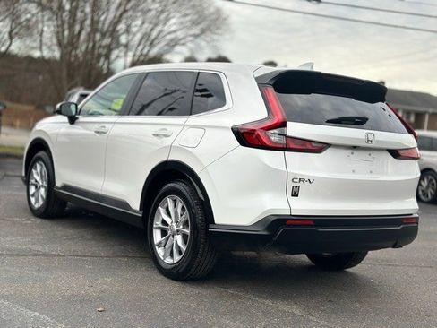 Used 2024 Honda CR-V EX image 4