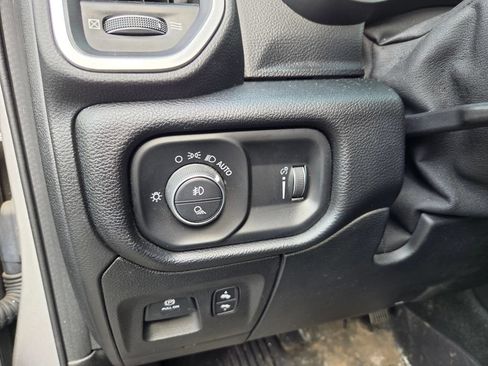Used 2020 RAM 1500 Big Horn AWD/4WD image 13