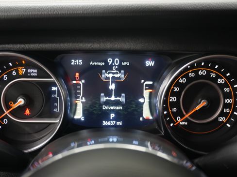 Used 2023 Jeep Gladiator Overland AWD/4WD image 16