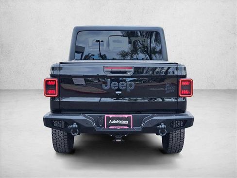 Used 2021 Jeep Gladiator Sport image 6