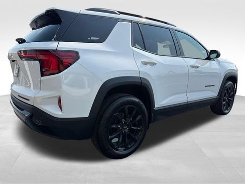 Used 2026 GMC Terrain Elevation w/ Elevation Premium Package AWD/4WD image 7