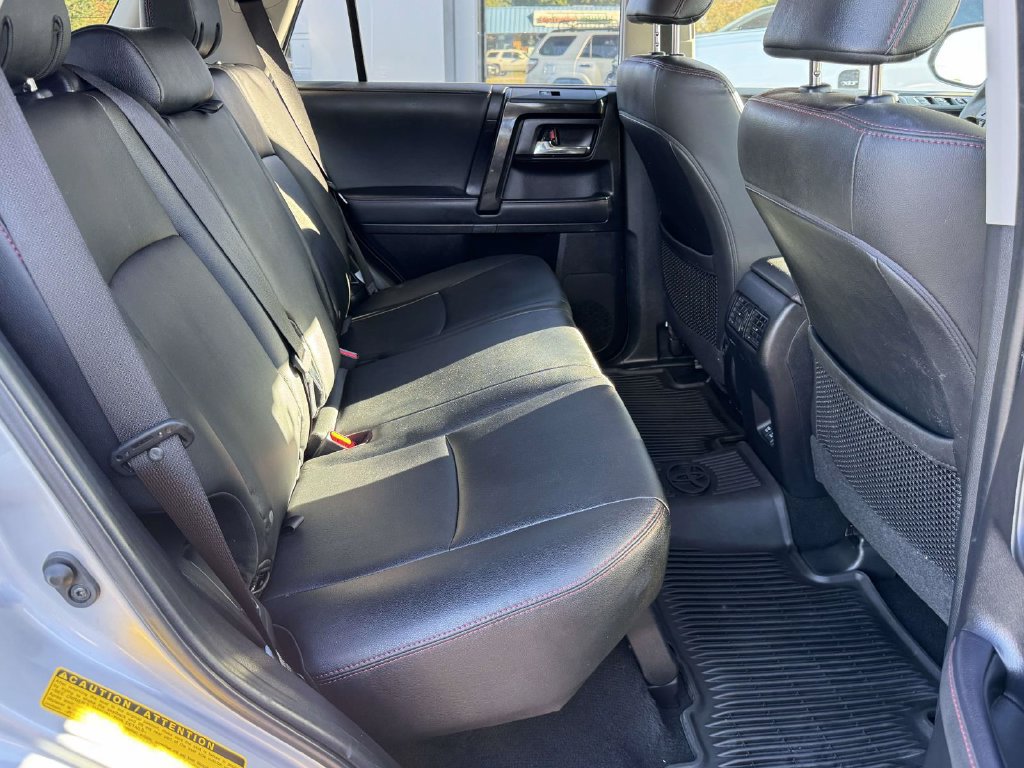 Used 2021 Toyota 4Runner Venture w/ Moonroof Package AWD/4WD image 15