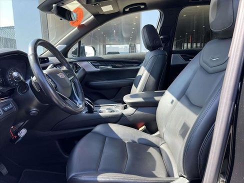 Used 2024 Cadillac XT6 Premium Luxury w/ Technology Package image 17