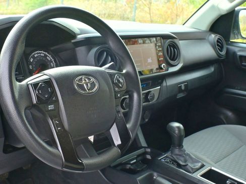 Used 2022 Toyota Tacoma SR image 20