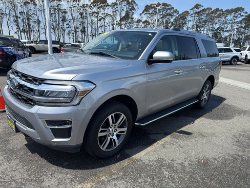 Used 2023 Ford Expedition Max Limited AWD/4WD image 24