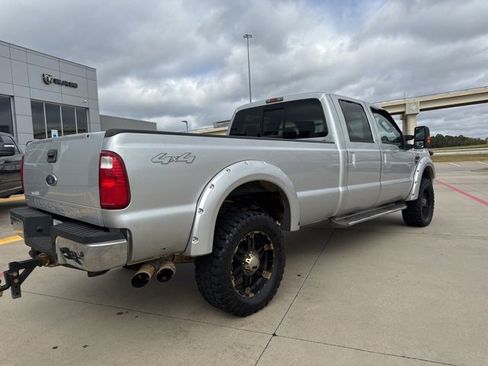 Used 2010 Ford F350 Lariat image 3