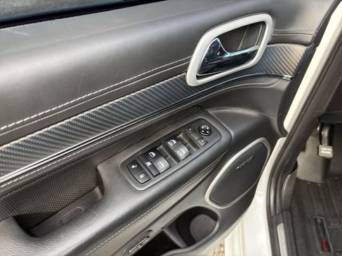 Used 2019 Jeep Grand Cherokee SRT AWD/4WD image 15