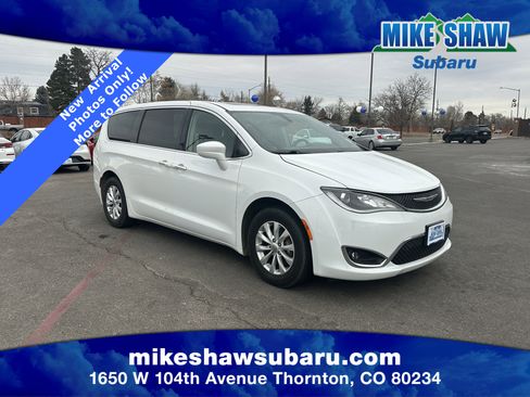 Used 2019 Chrysler Pacifica Touring Plus image 18
