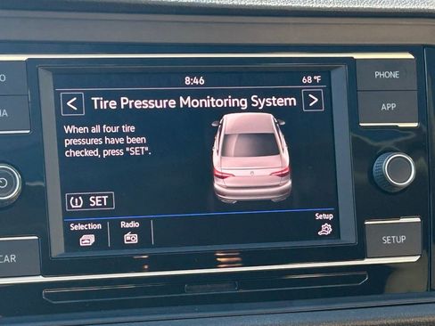 Used 2019 Volkswagen Jetta SE image 17