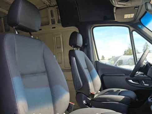 Used 2026 Mercedes-Benz Sprinter 2500 image 13