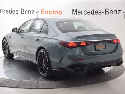 Used 2025 Mercedes-Benz E 53 AMG e 4MATIC Sedan image 3