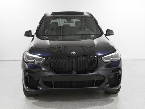 Used 2022 BMW X5 xDrive40i w/ M Sport Package image 2