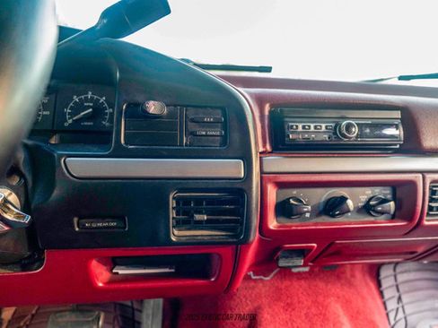 Used 1995 Ford Bronco XLT image 29