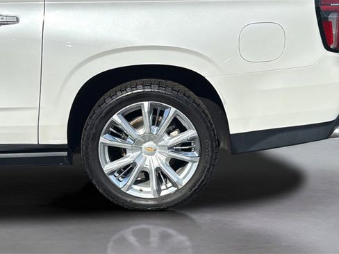 Used 2021 Chevrolet Suburban High Country image 24