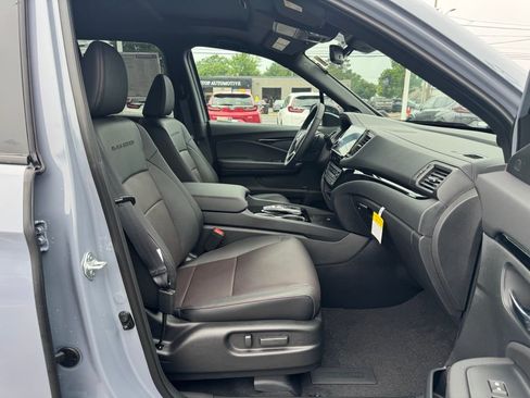 New 2026 Honda Ridgeline Black Edition image 17