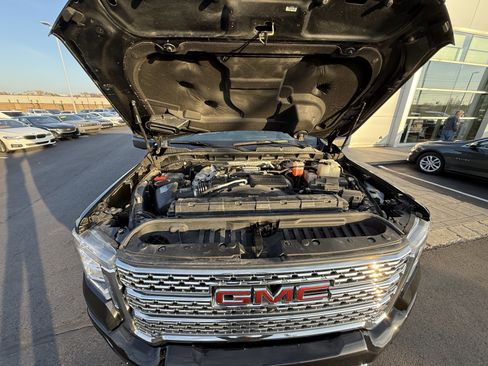 Used 2021 GMC Sierra 2500 Denali w/ Denali Black Diamond Edition image 29