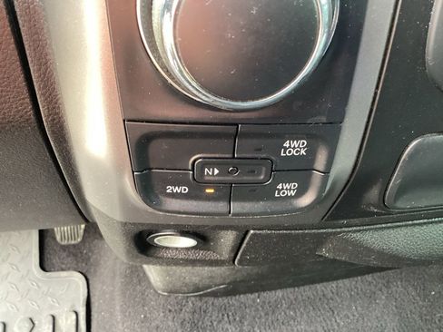 Used 2022 RAM 1500 Classic Warlock AWD/4WD image 36