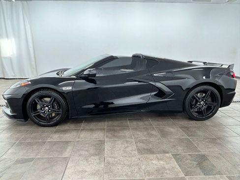 Used 2023 Chevrolet Corvette Stingray Coupe w/ Z51 Performance Package image 3