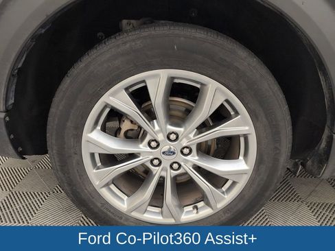 Used 2021 Ford Explorer XLT w/ Equipment Group 202A image 18