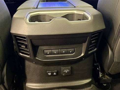 Used 2025 Toyota Tundra Platinum image 25