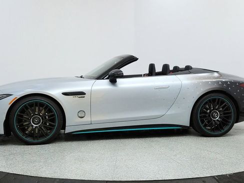 Used 2024 Mercedes-Benz SL 63 AMG 4MATIC image 2