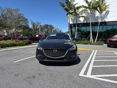 Used 2018 MAZDA MAZDA3 Touring image 12