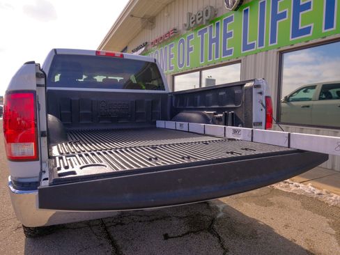 Used 2023 RAM 1500 Classic SLT w/ Electronics Group image 23