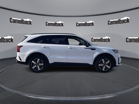 Certified 2022 Kia Sorento S image 8