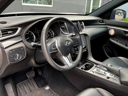Used 2023 INFINITI QX50 Sport image 17