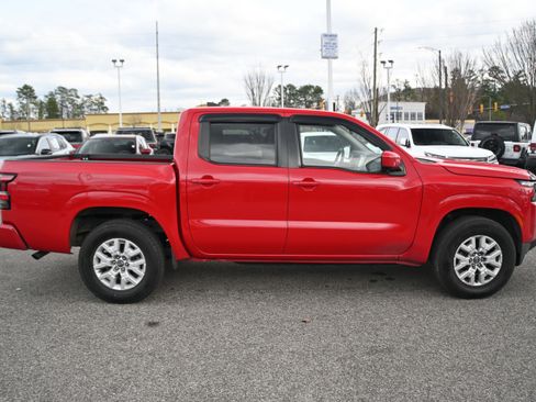 Used 2022 Nissan Frontier SV image 16