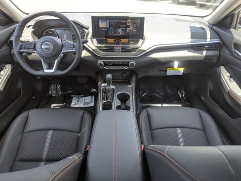 New 2026 Nissan Altima 2.5 SR FWD image 13