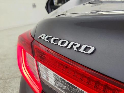 Used 2018 Honda Accord EX-L image 17