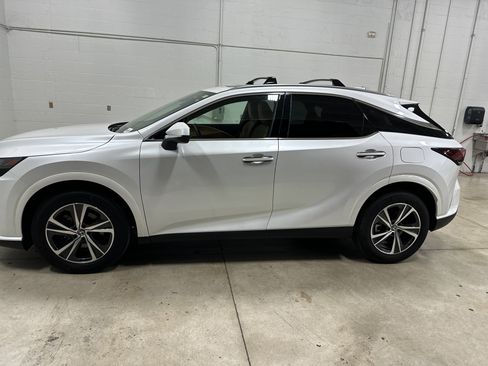 Used 2025 Lexus RX 350h w/ Accessory Package (Z1) AWD/4WD image 7