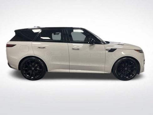 Used 2023 Land Rover Range Rover Sport SE Dynamic image 7