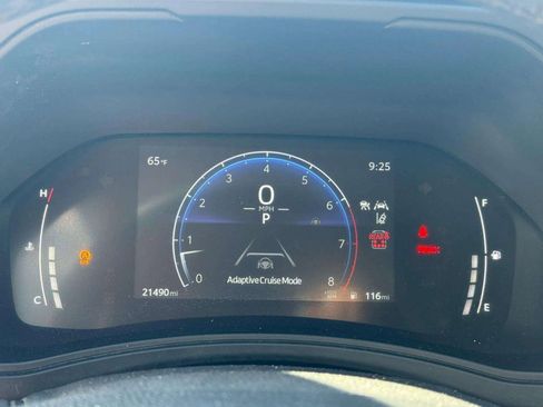 Used 2024 Toyota Grand Highlander XLE image 28