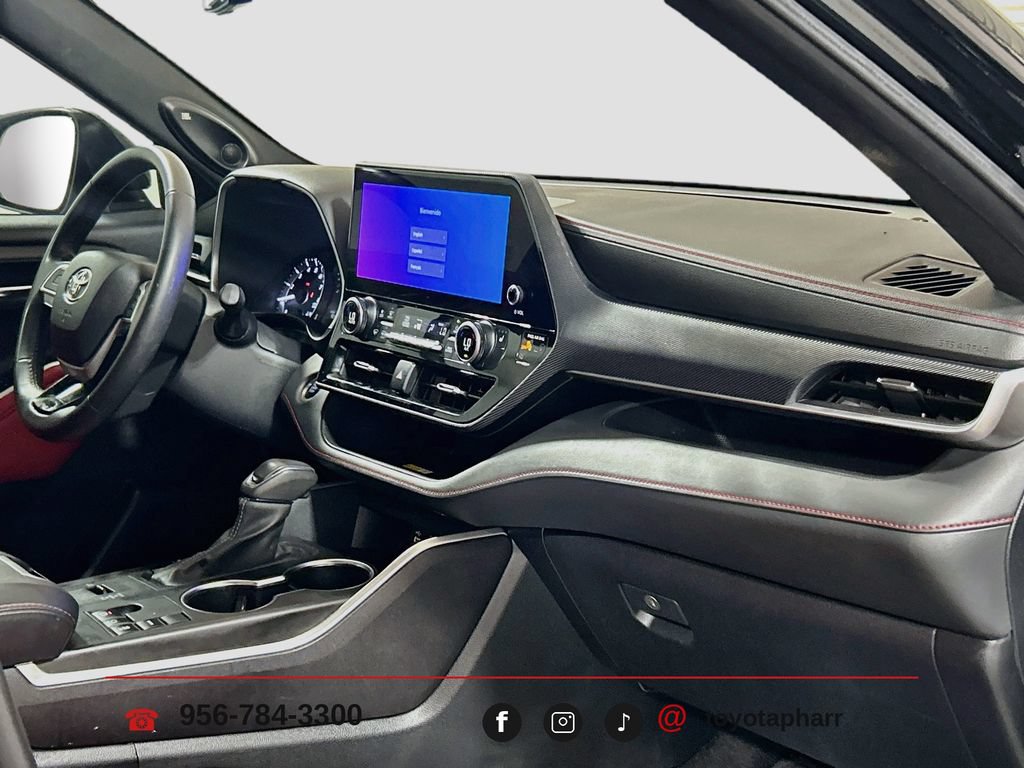 Used 2024 Toyota Highlander XSE FWD image 29