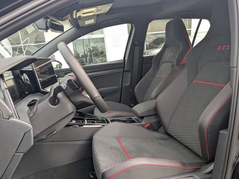 New 2026 Volkswagen GTI SE image 2