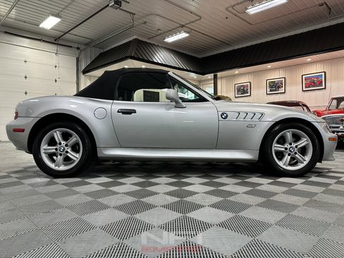 Used 2000 BMW Z3 2.5i image 26