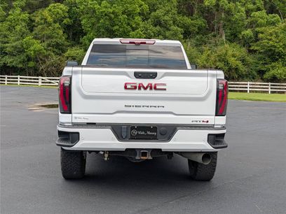 Used 2024 GMC Sierra 2500 AT4 w/ Technology Package