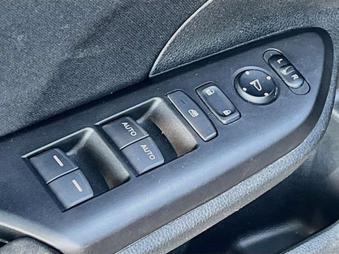 Used 2019 Honda Civic EX image 17