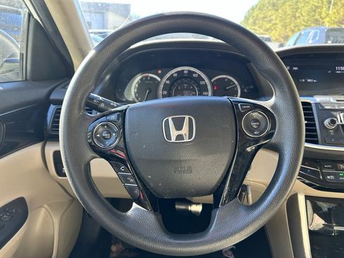 Used 2017 Honda Accord LX image 6