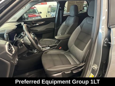 Used 2024 Chevrolet TrailBlazer LT w/ LT Cold Weather Package AWD/4WD image 4