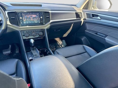 Used 2023 Volkswagen Atlas SE FWD image 25